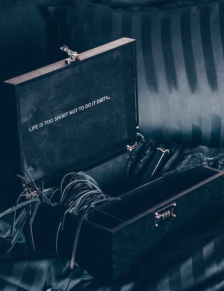Adult toy storage box OpenMity black ooden box