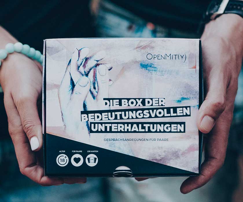 DIE-BOX-DER-BEDEUTUNGSVOLLEN-UNTERHALTUNGEN